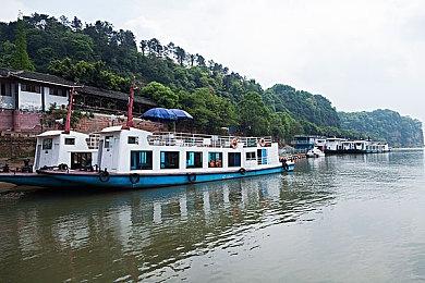 《彩虹六号：围攻》推出联动《瑞克和莫蒂》新皮肤